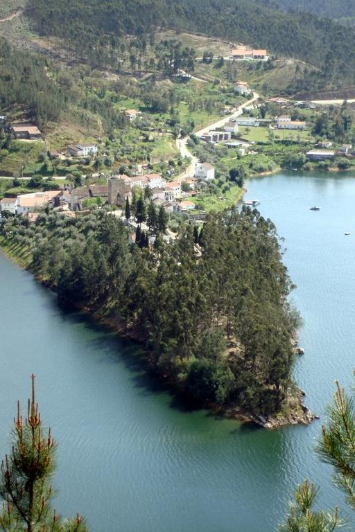 בית הארחה Casa Da Eira Em Dornes - Casa De Campo Familiar Com Piscina מראה חיצוני תמונה