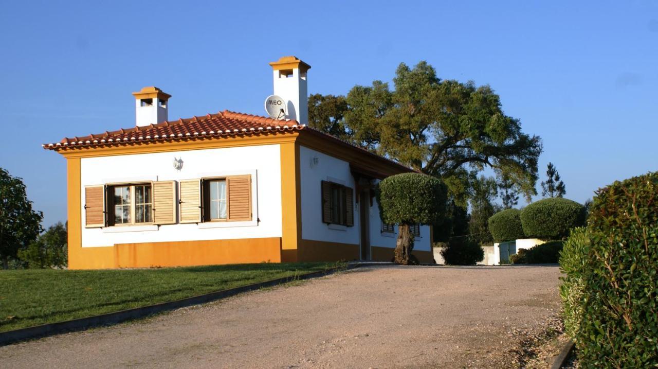 בית הארחה Casa Da Eira Em Dornes - Casa De Campo Familiar Com Piscina מראה חיצוני תמונה